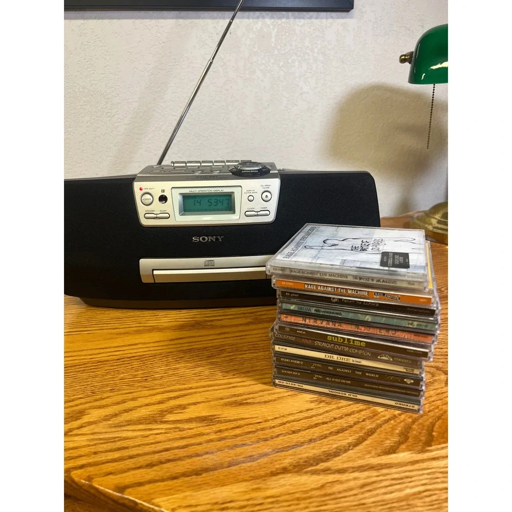 Sony CFD-S47 CD Radio Cassette-Corder Boombox Mega Bass Black Silver AM FM Tuner